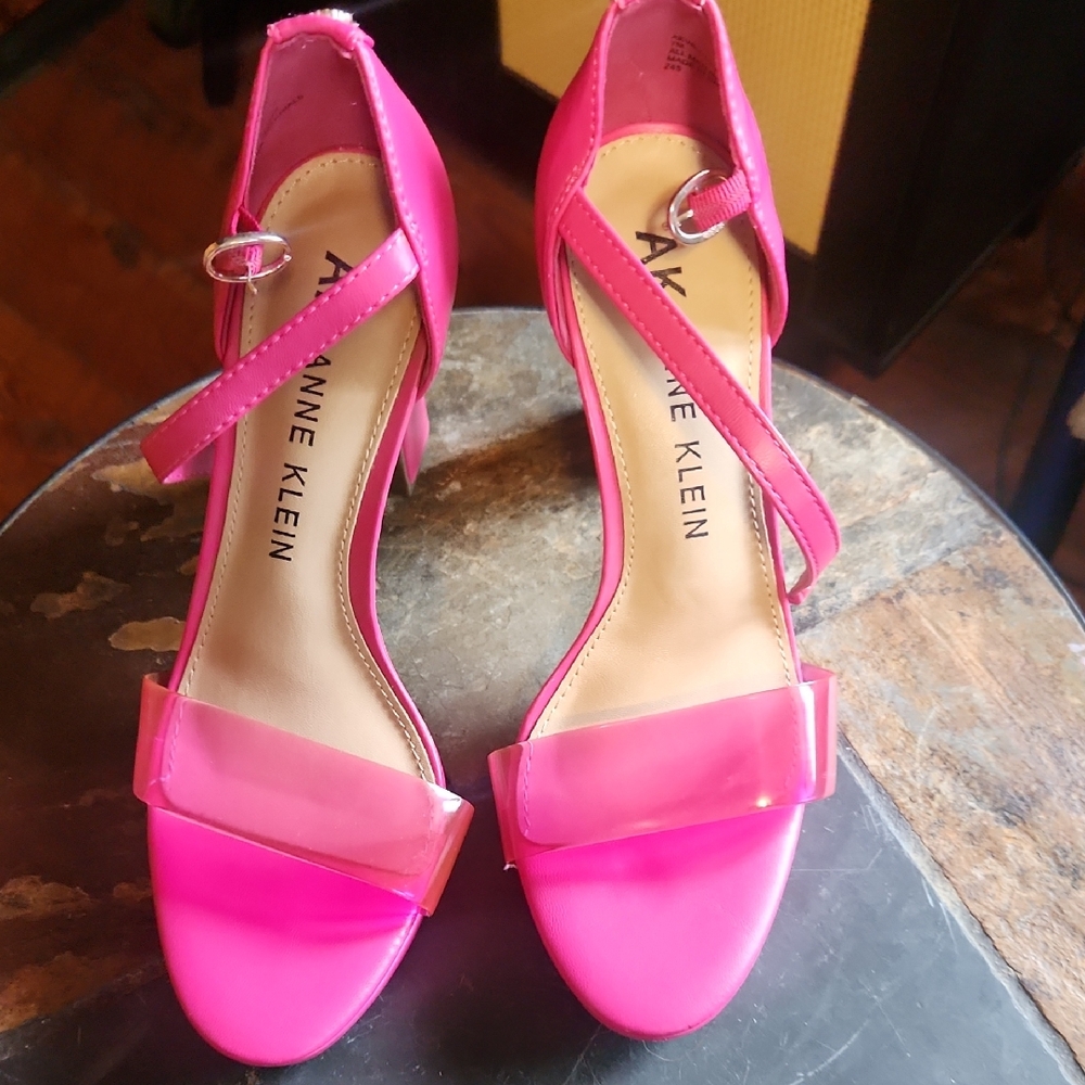 Anne Klein Pink High Heeled Pumps